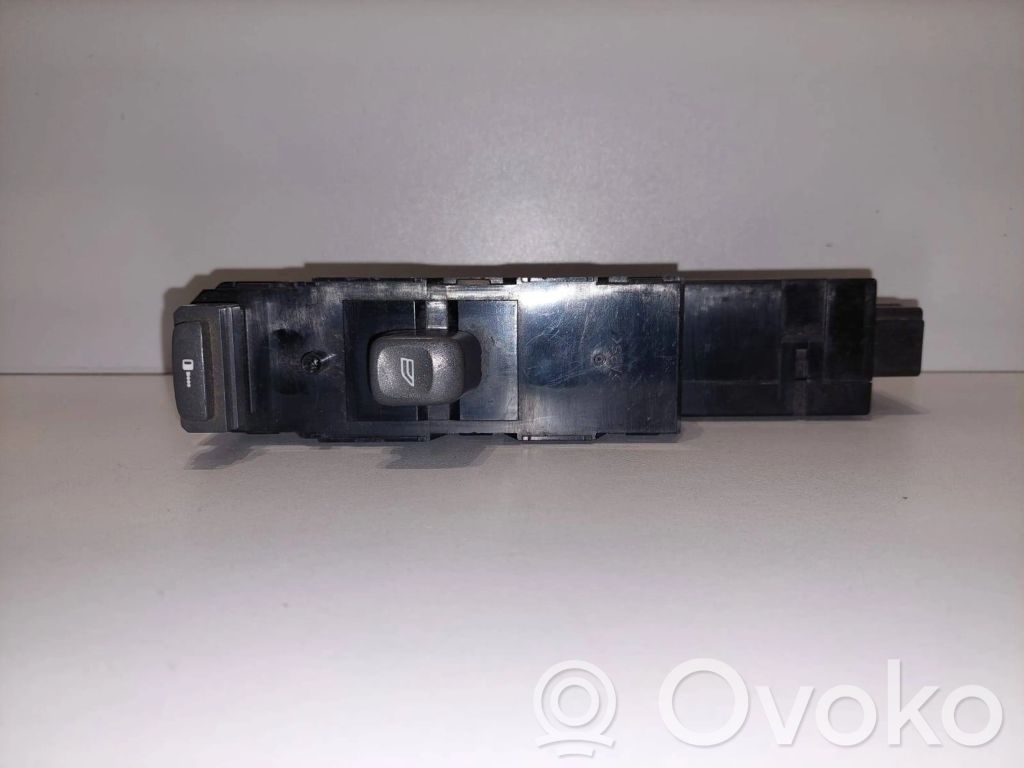 Electric window control switch   8622040,MPD3830007