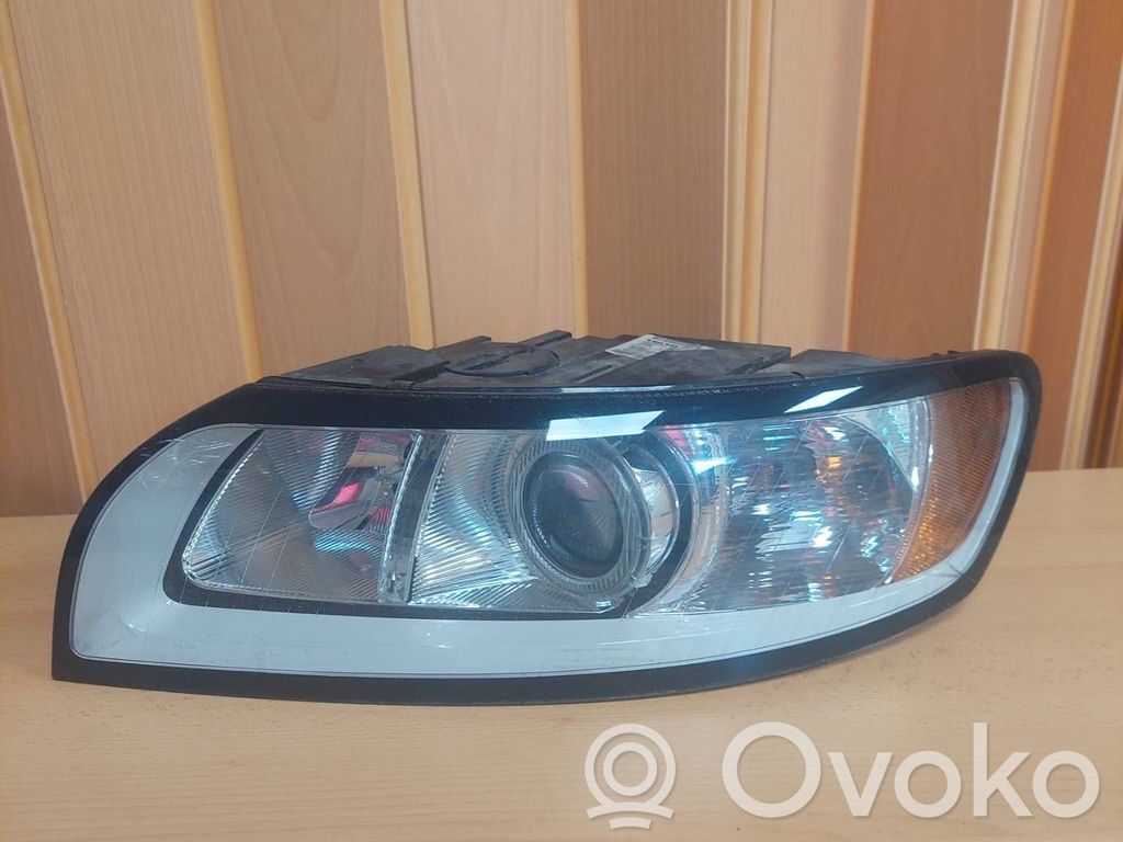 Volvo V50 Priekinis žibintas 