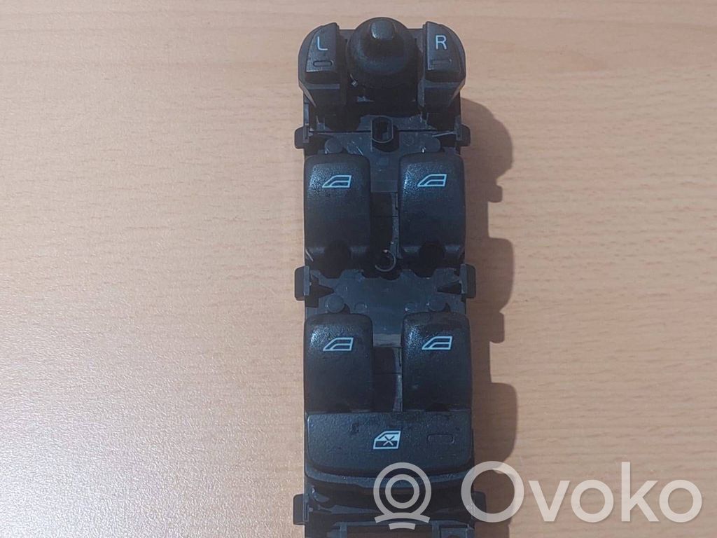 Volvo V70 Electric window control switch 