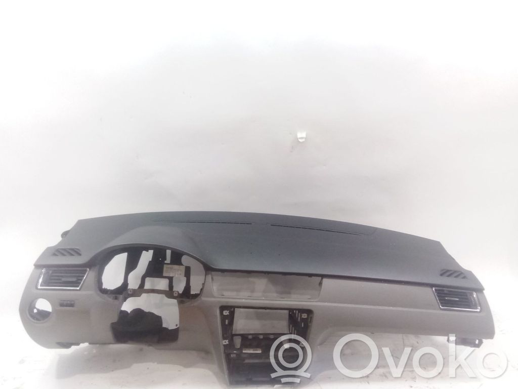 Seat Toledo IV (NH) Deska rozdzielcza 