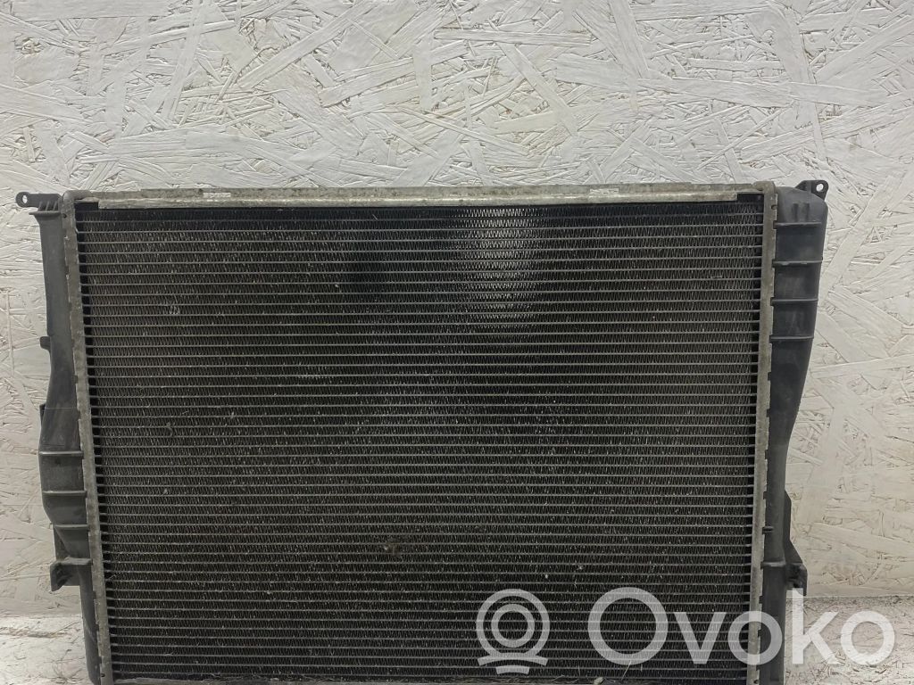 BMW 3 E90 E91 Coolant radiator 