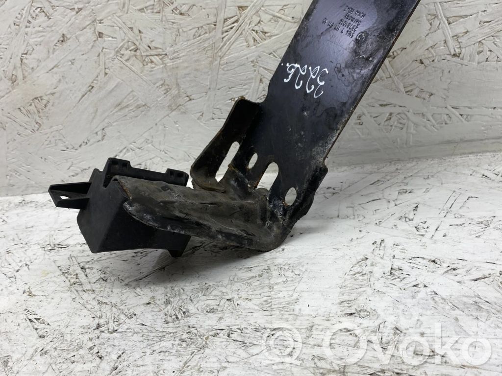 BMW 3 E90 E91 Radiator mount bracket 