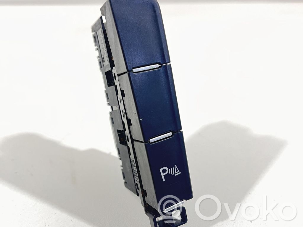 Volkswagen Golf VII Interruptor del sensor de aparcamiento (PDC) 