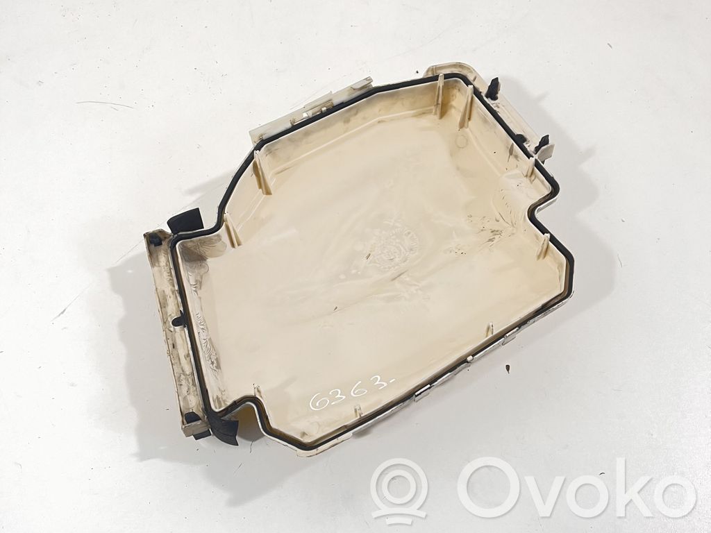 BMW 3 E92 E93 Fuse box cover 