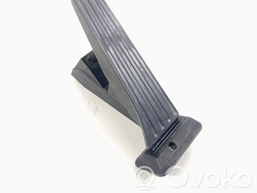 Accelerator throttle pedal   35426789999