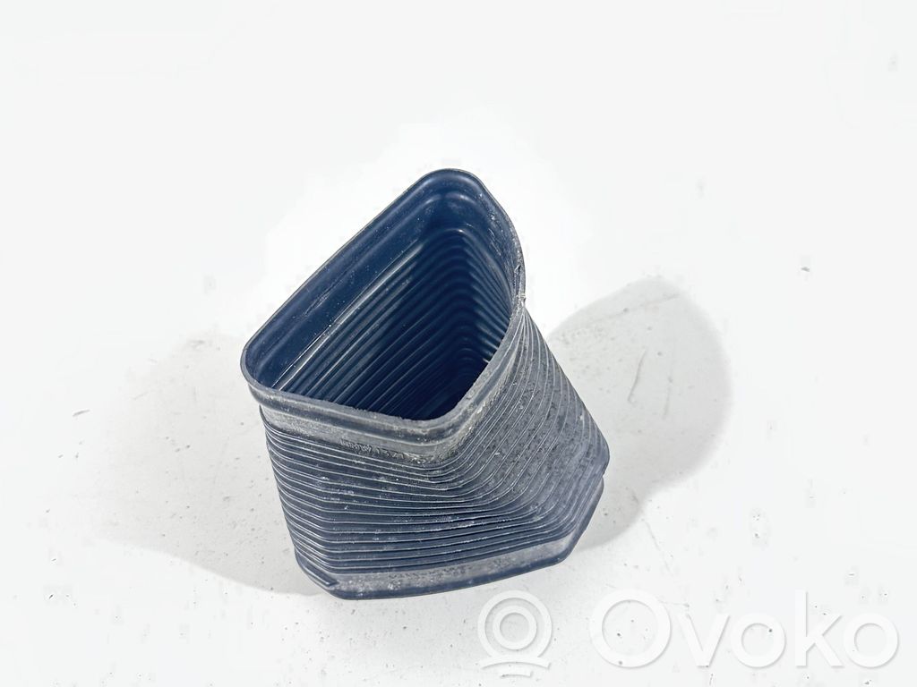 BMW 3 E90 E91 Air intake duct part 