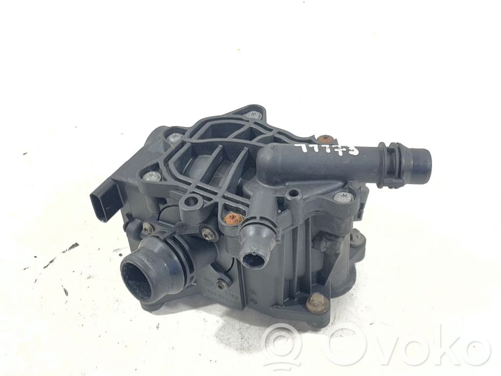 BMW 3 F30 F35 F31 Termostaatin kotelo 