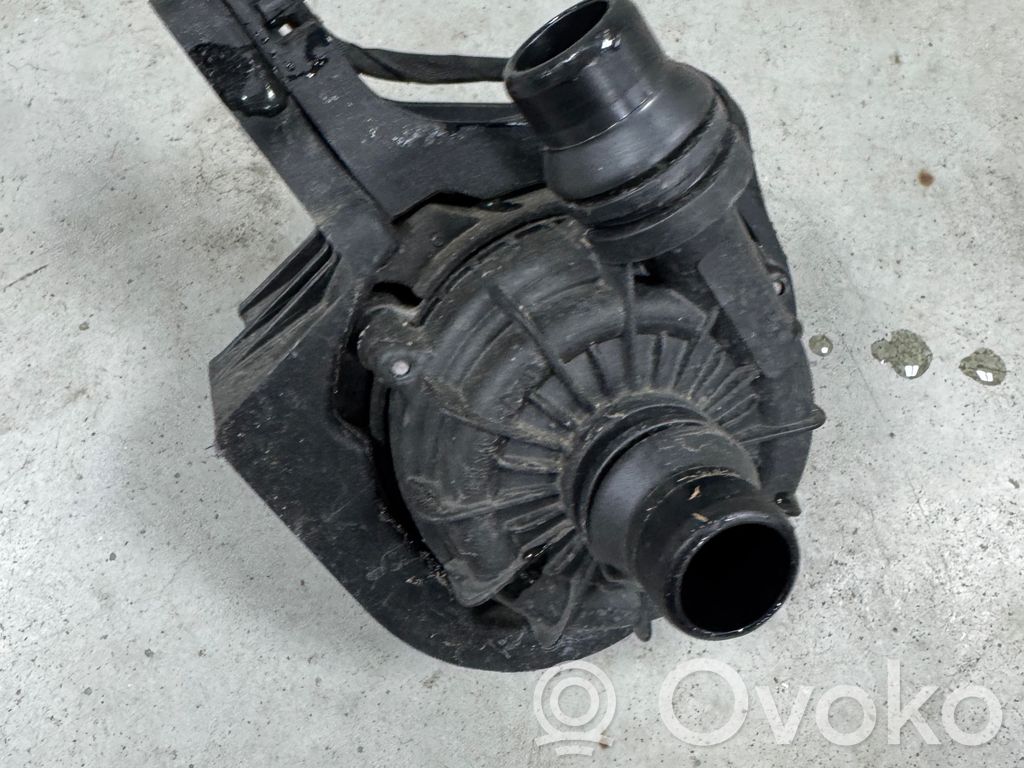 Vandens pompa   5A69E3501