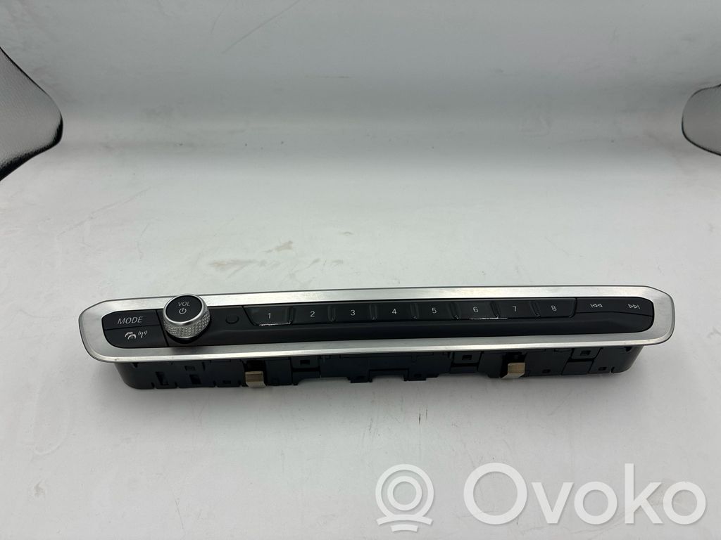 BMW X5 G05 Head unit multimedia control 