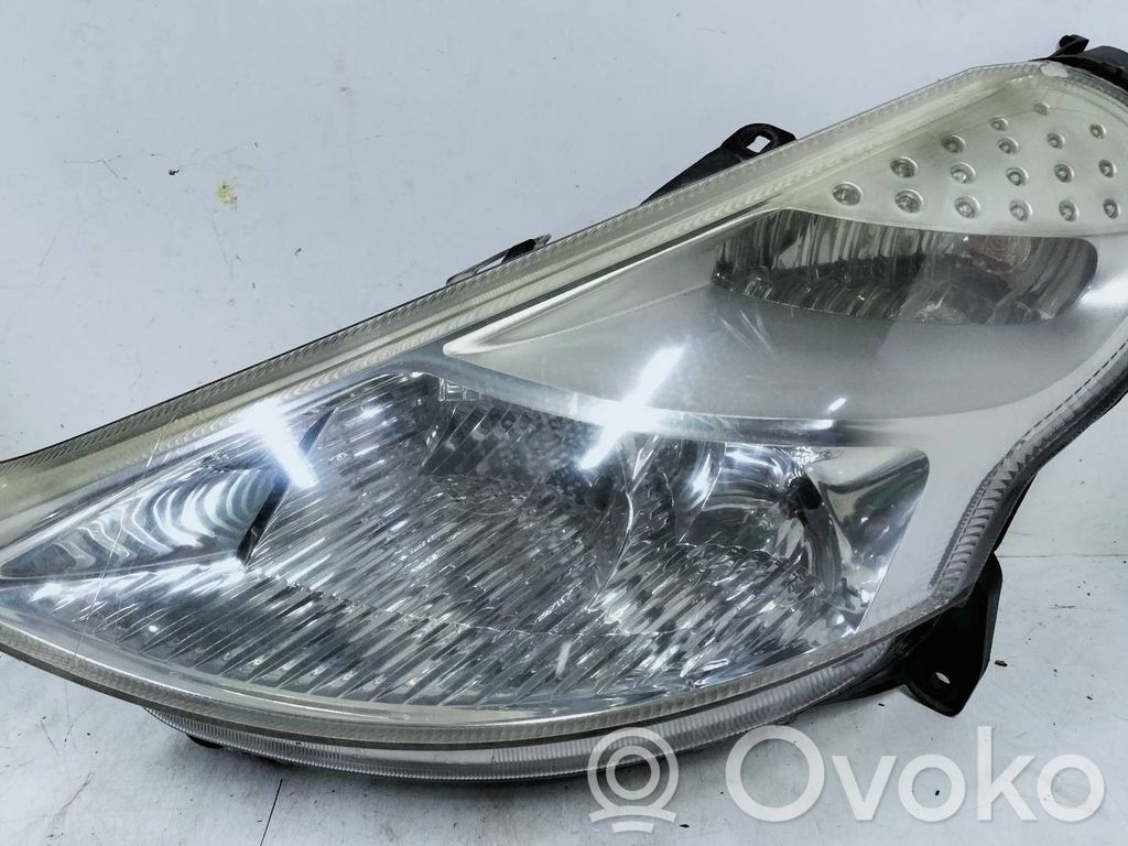 Citroen C3 Lampa przednia 