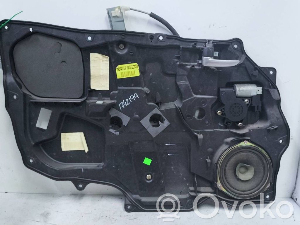 Regulador manual de la ventanilla delantera   3M71A045H17