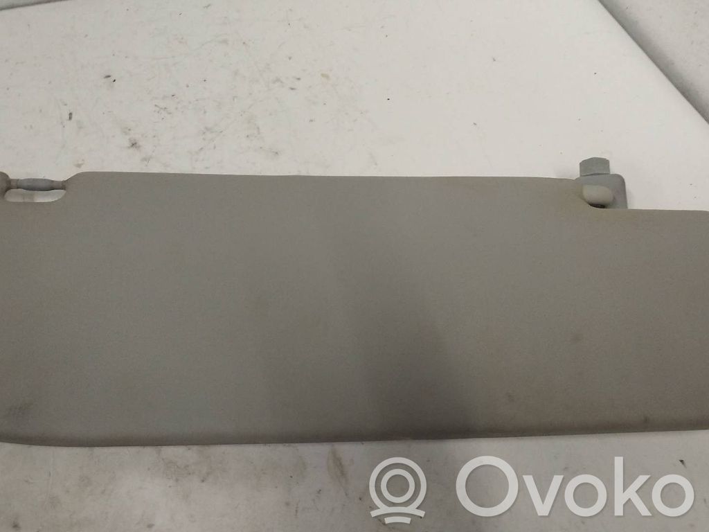 Sun visor