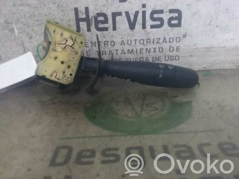 Renault Kangoo I Wiper control stalk 