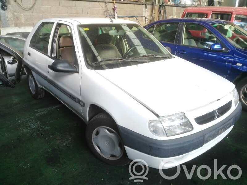 Citroen Saxo Sparnas 