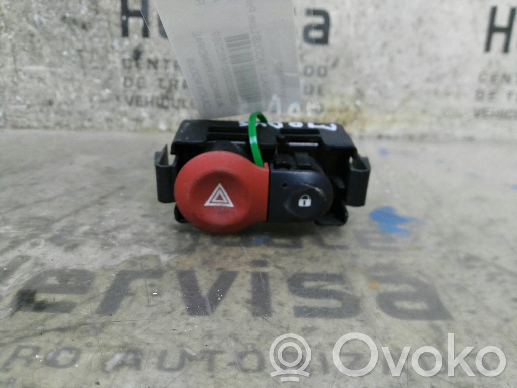 Botón interruptor de luz de peligro   8200214896A,8200483813,88300000