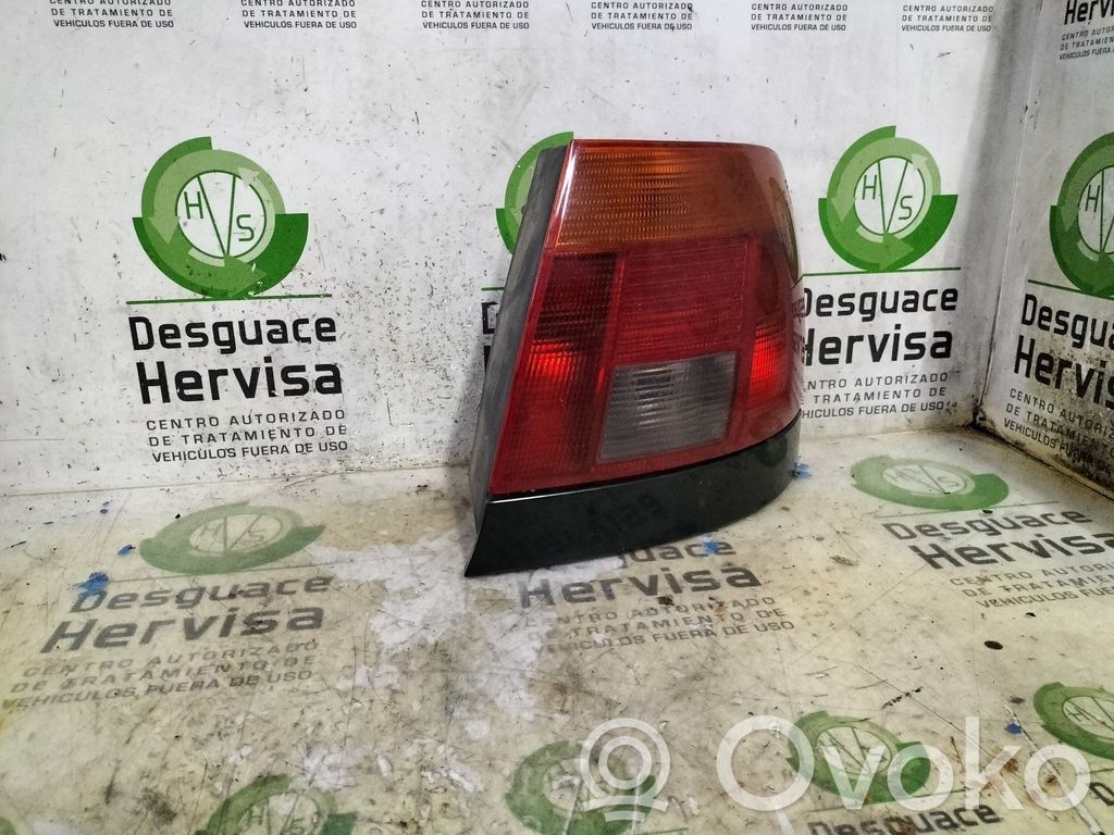 Luz trasera/de freno   AMBAR