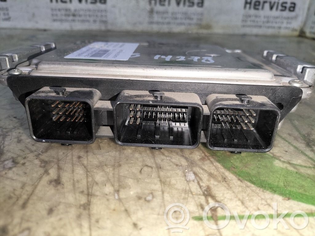 Unidad de control/módulo del motor   9656840680,0281011561,EDC16C34