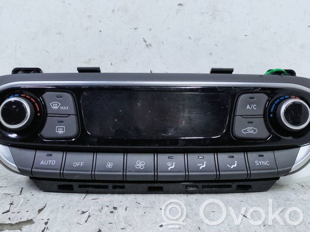 Hyundai i30 Panel klimatyzacji 
