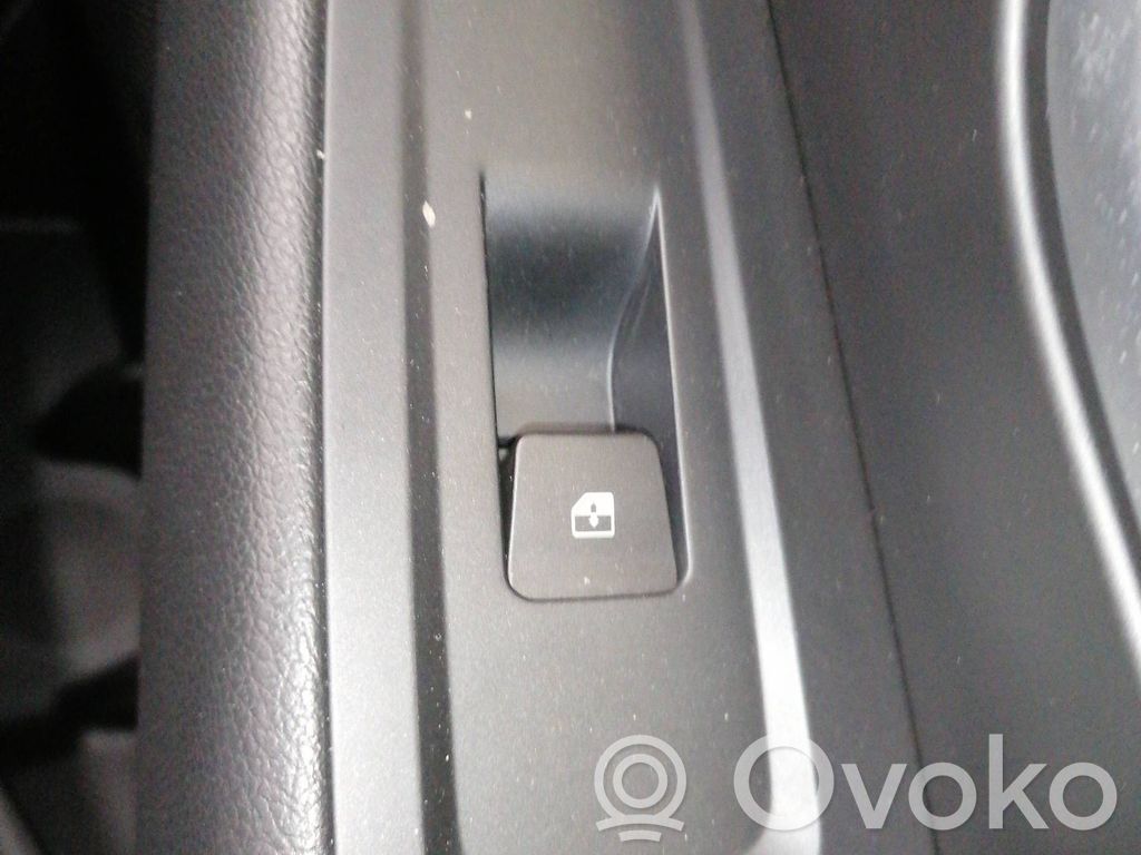 Hyundai i30 Interruttore di controllo dell’alzacristalli elettrico