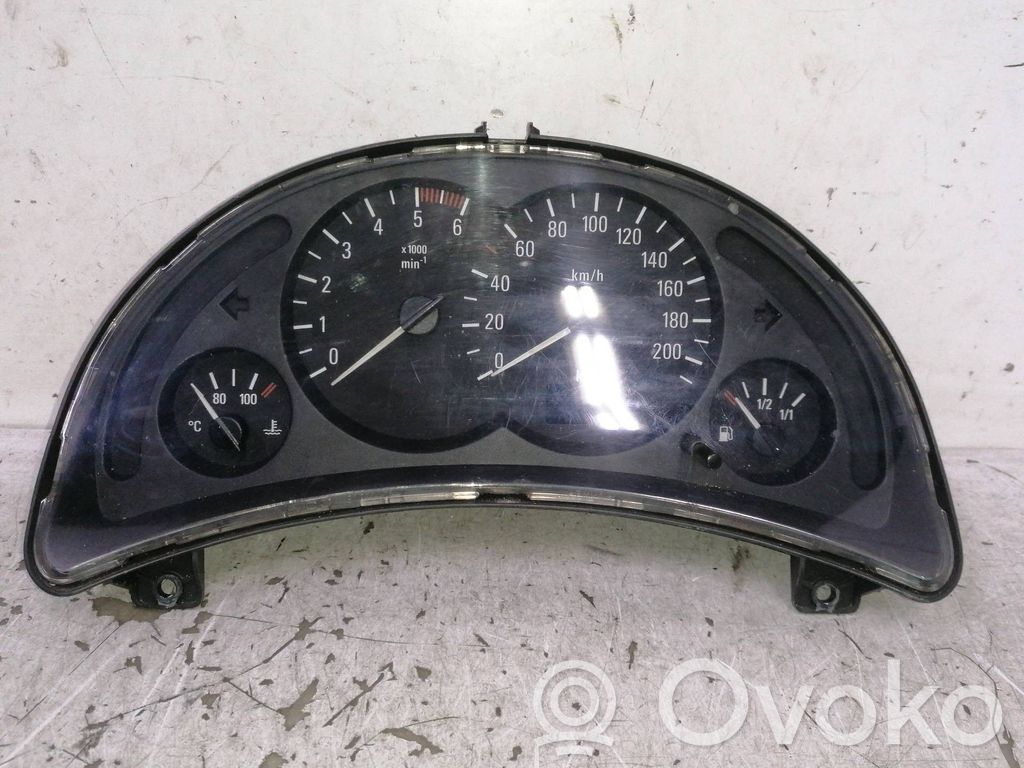 Opel Corsa B Tachimetro (quadro strumenti)