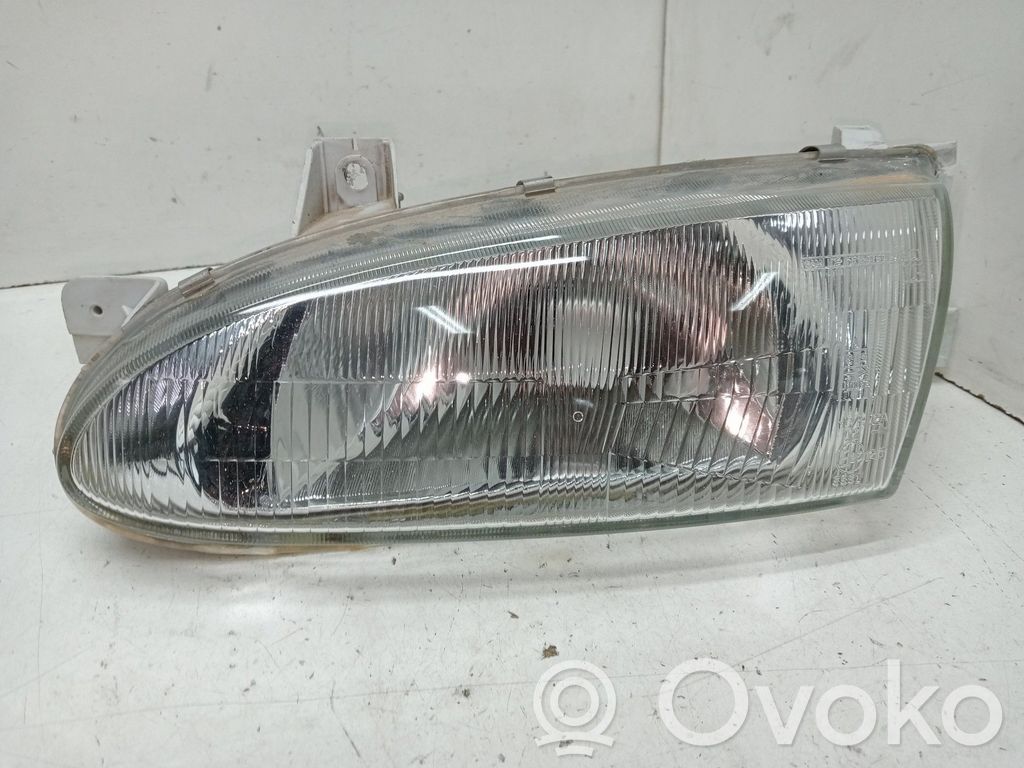 Hyundai Accent Phare frontale 