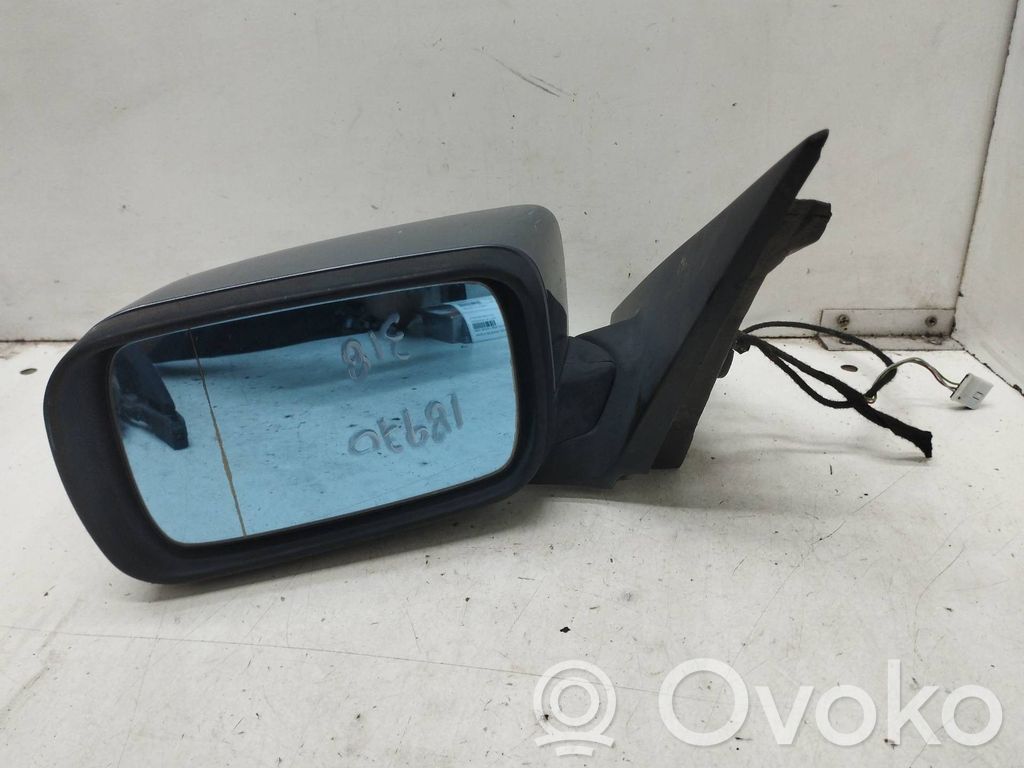 Front door electric wing mirror