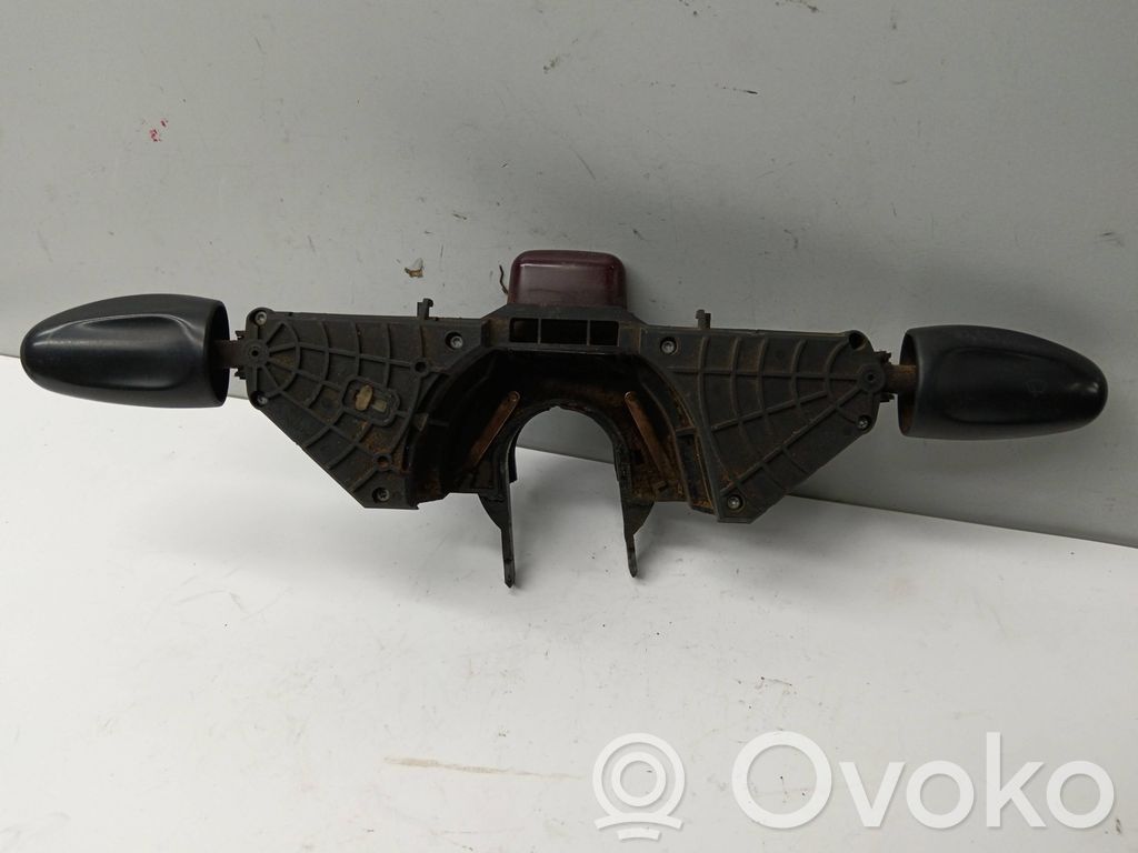 Interruptor de control del panel de luces   95VW13335ABW
