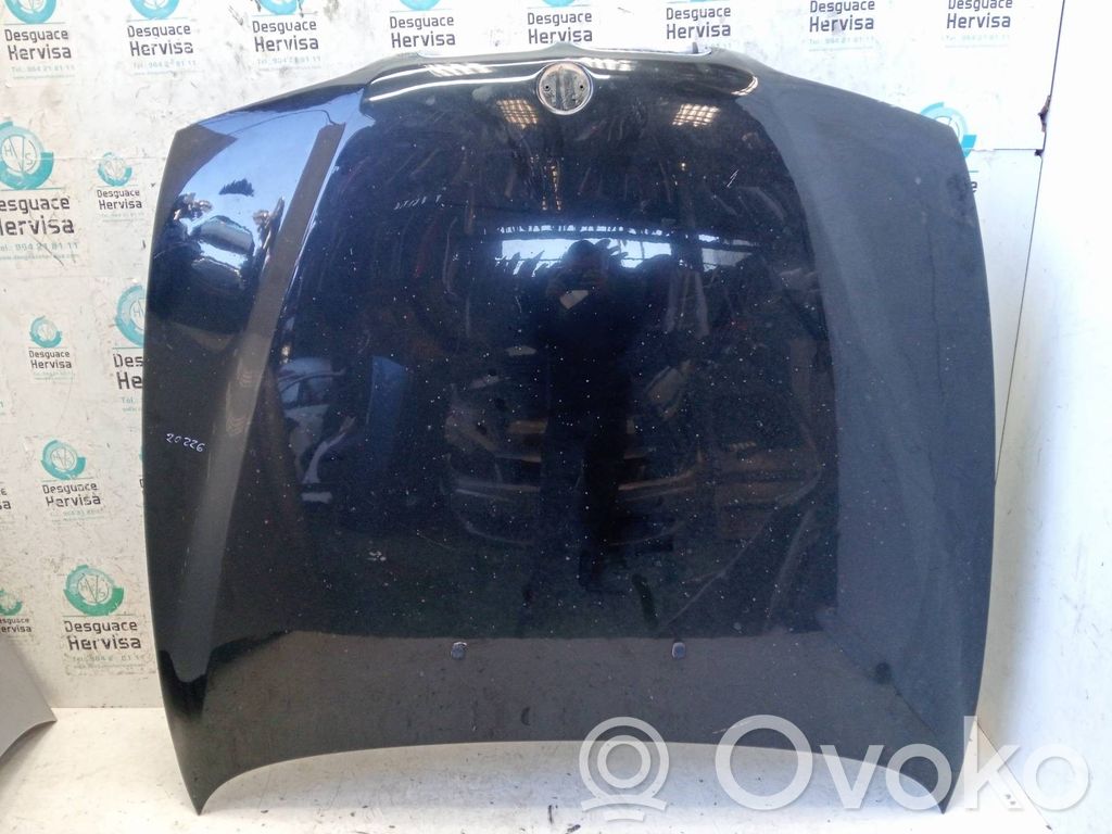 Engine bonnet/hood