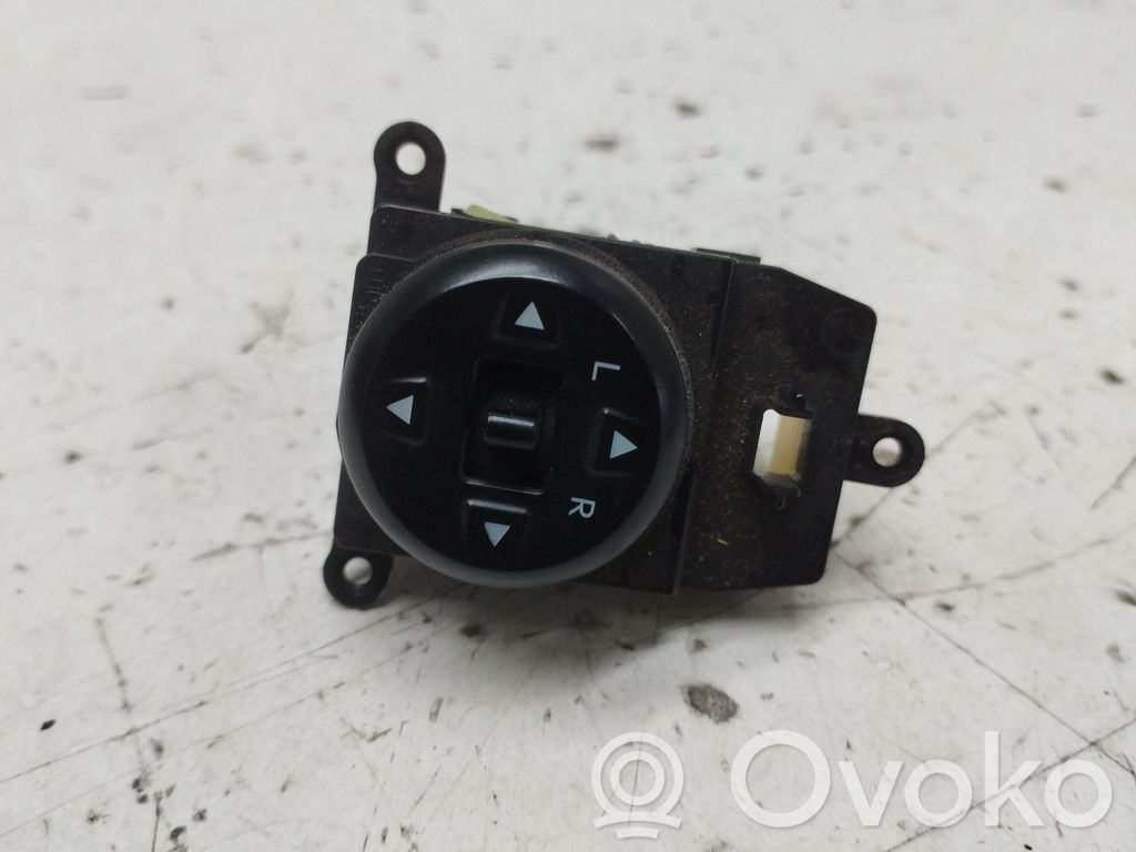 Interruptor del espejo lateral   935301W000