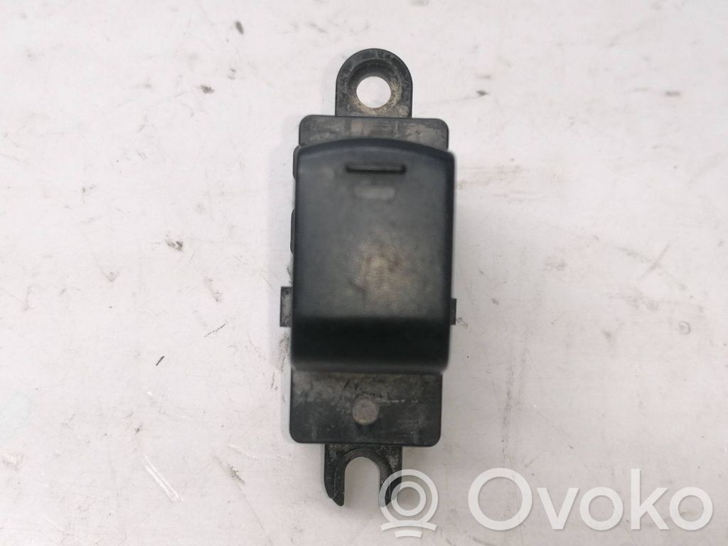 Przyciski szyb   25411EA00A