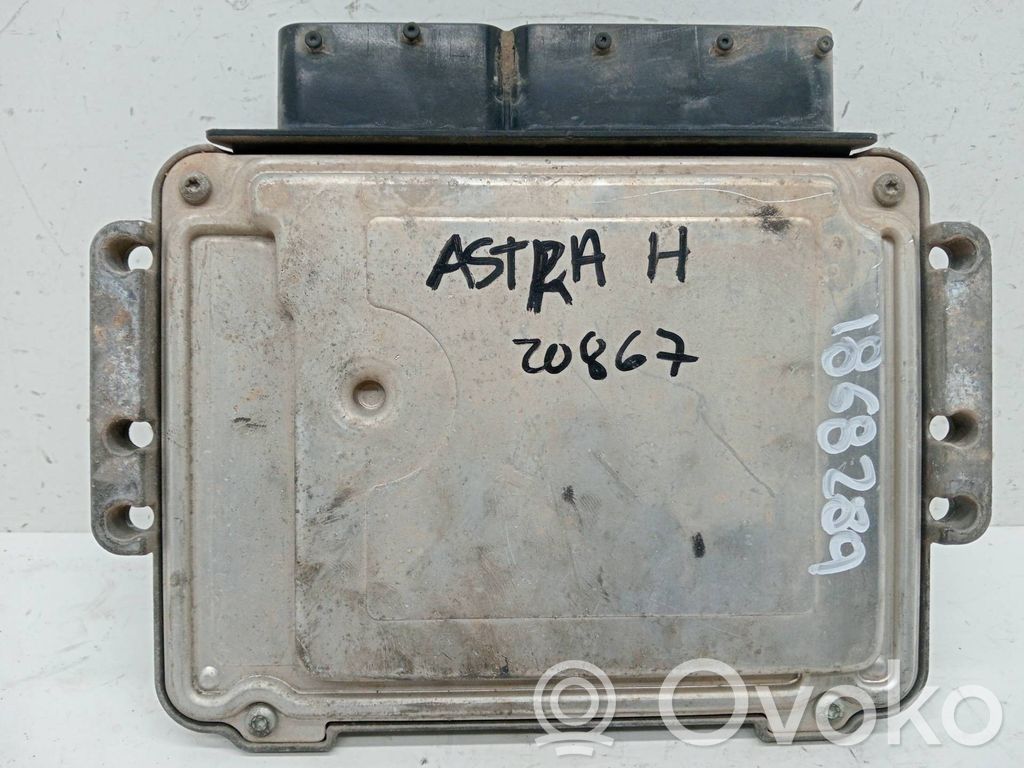 Unidad de control/módulo del motor   0281011380