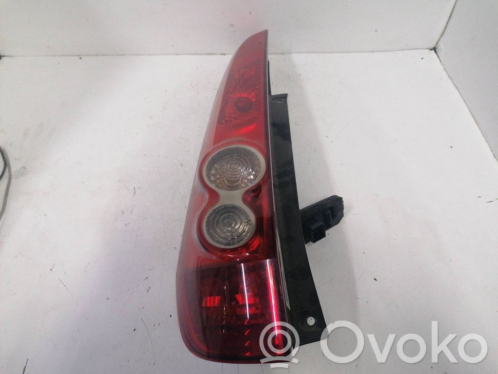 Ford Fiesta Lampa tylna 