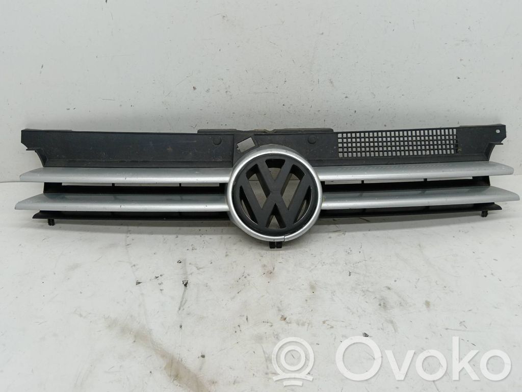 Volkswagen Golf SportWagen Grille de calandre avant