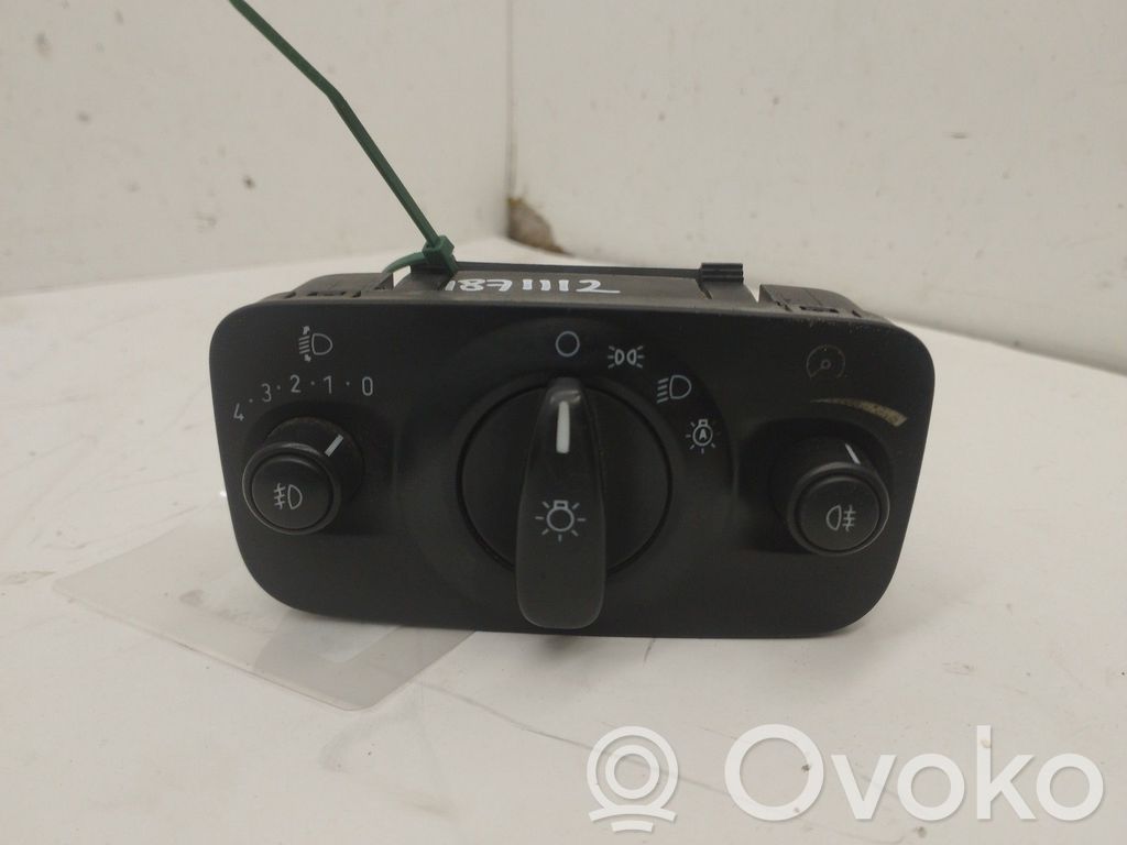 Interruptor de control del panel de luces   6G9T13A024CE