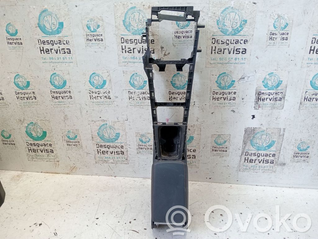 Armrest   5FB863241,5FF864207A