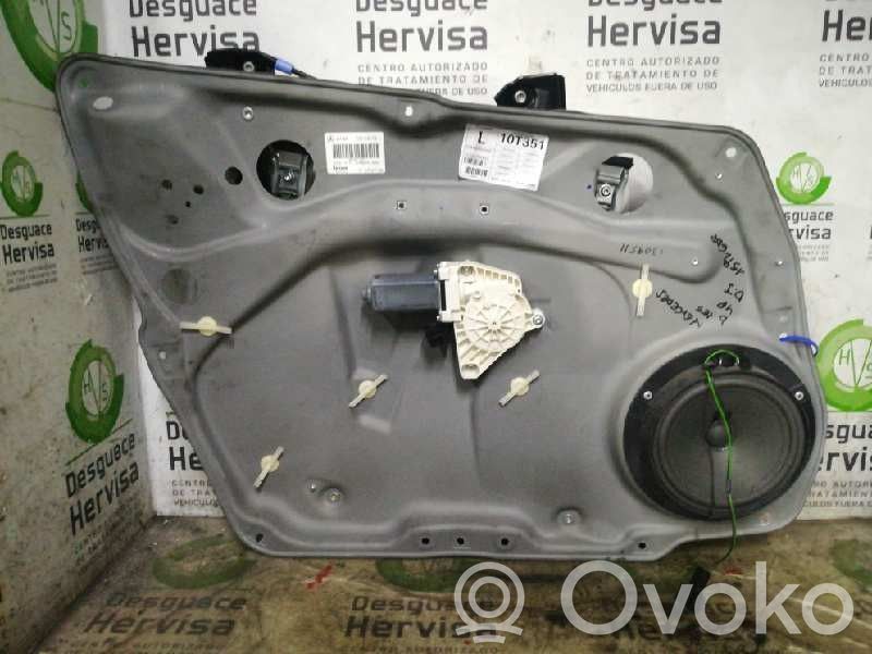 Mercedes-Benz B W245 Macara geam față manuală 