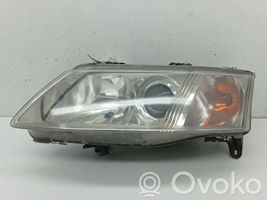 Saab 9-3 Ver1 Lampa przednia 