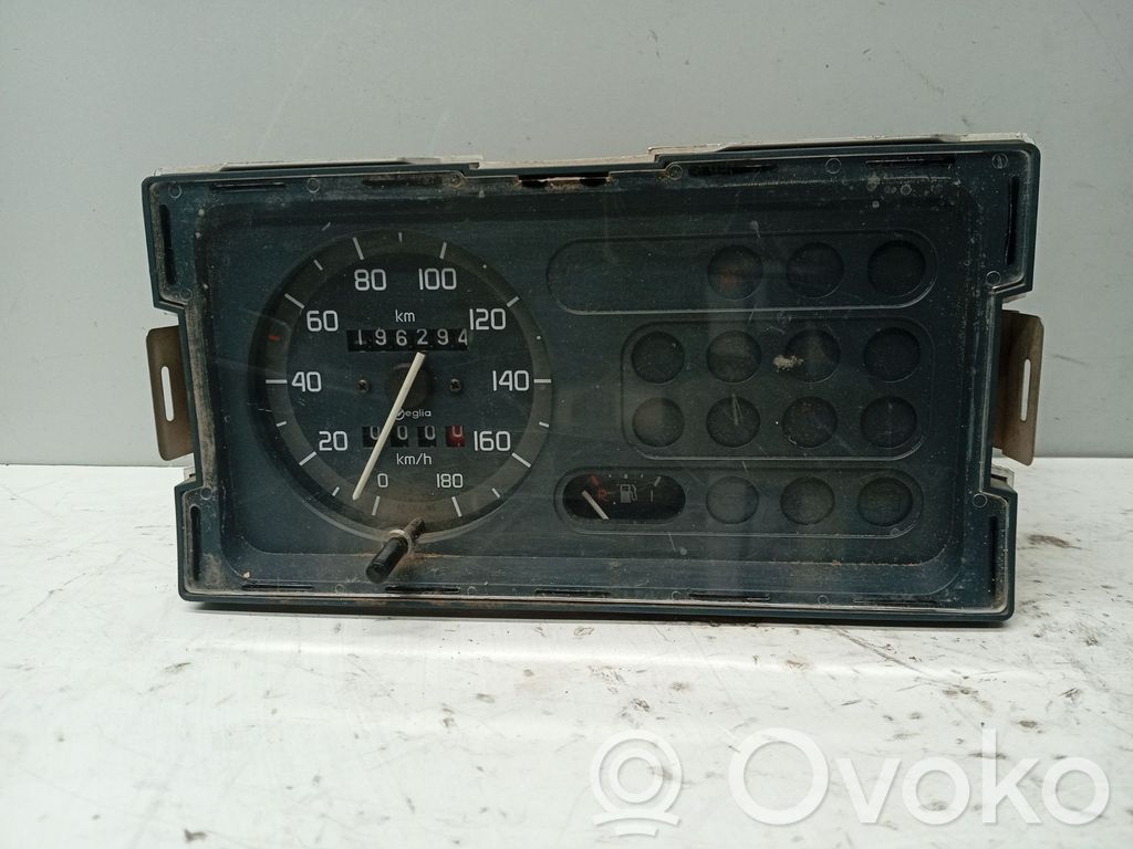 Renault Express Speedometer (instrument cluster) 