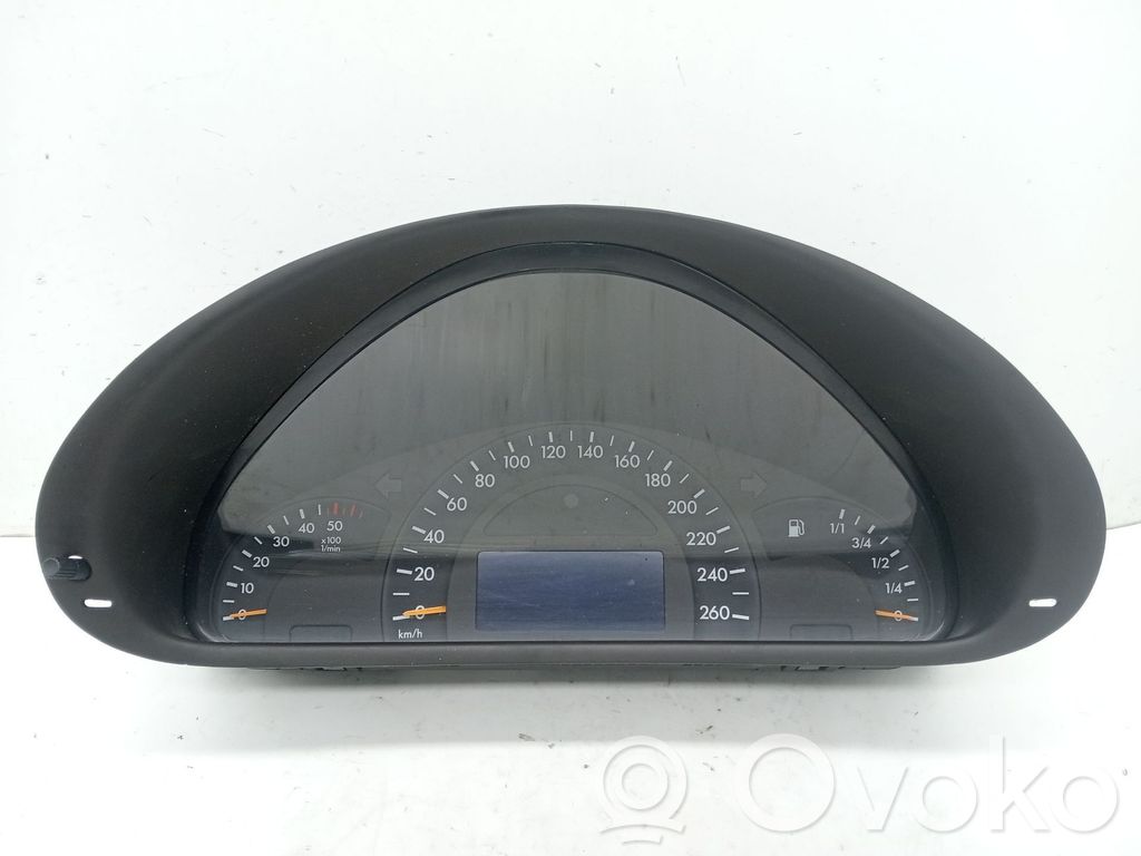 Mercedes-Benz C W203 Tachimetro (quadro strumenti)