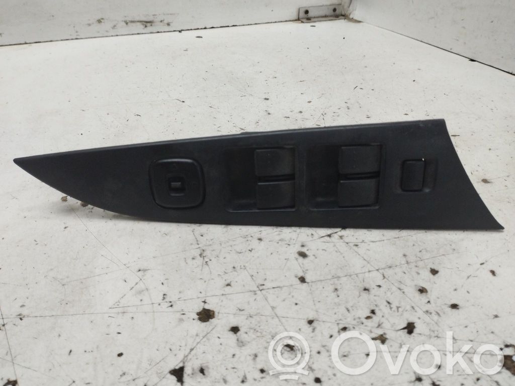 Mazda 323 Przyciski szyb 