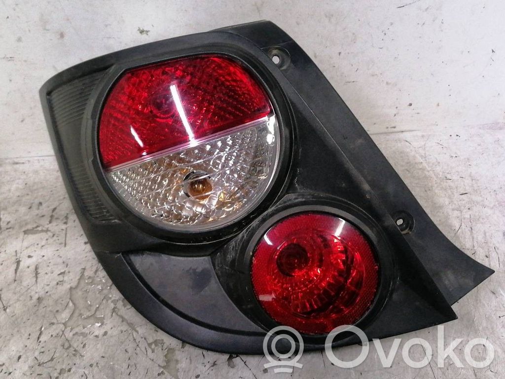 Lampa tylna   5PUERTAS