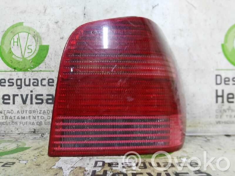 Volkswagen Polo III 6N 6N2 6NF Lampă spate în caroserie 