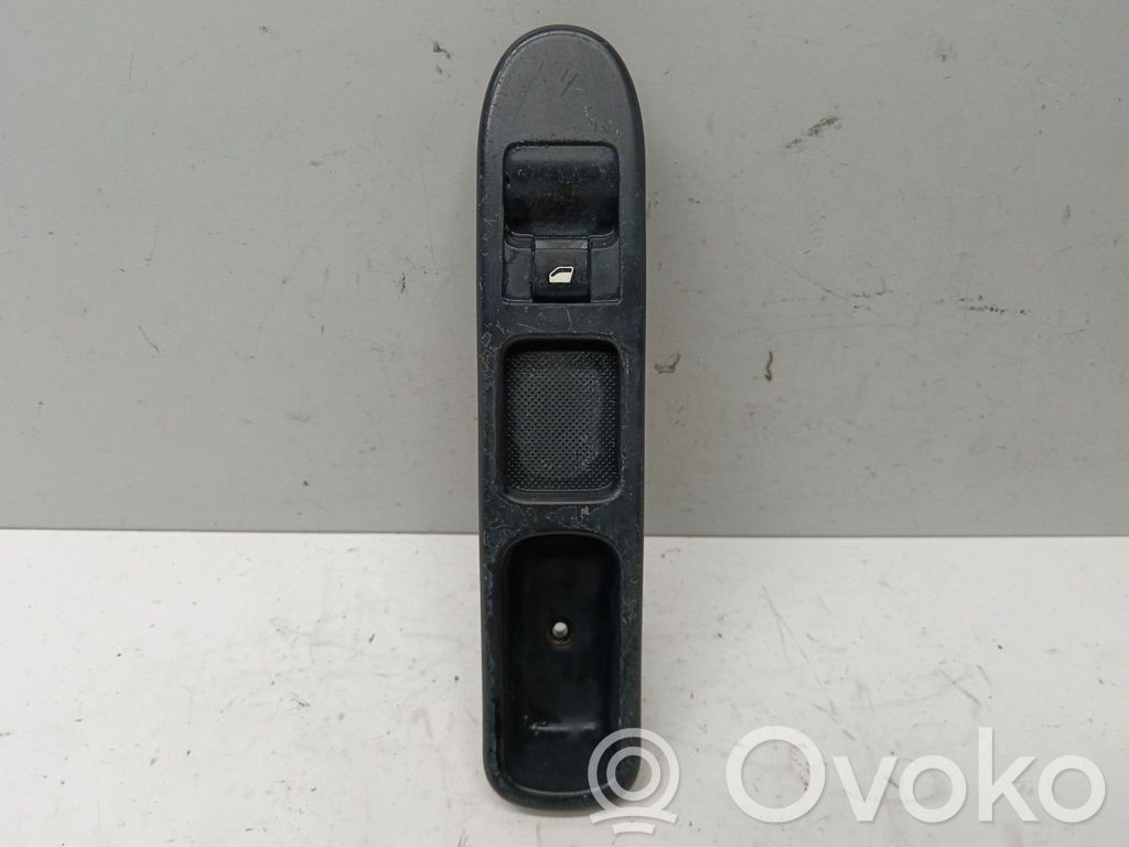 Peugeot 307 Interruttore di controllo dell’alzacristalli elettrico 