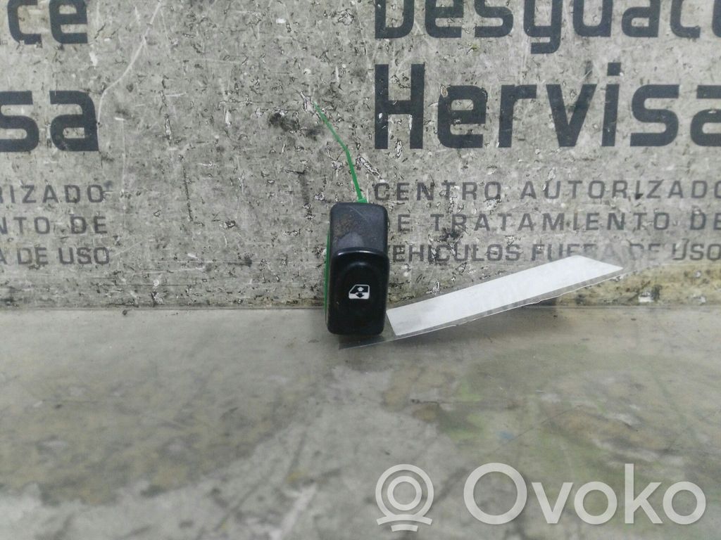 Renault Kangoo I Electric window control switch 