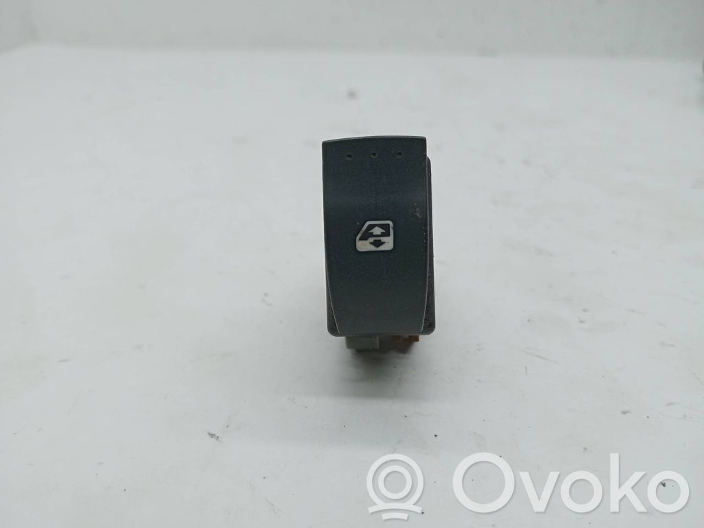 Interruptor del elevalunas eléctrico   28082