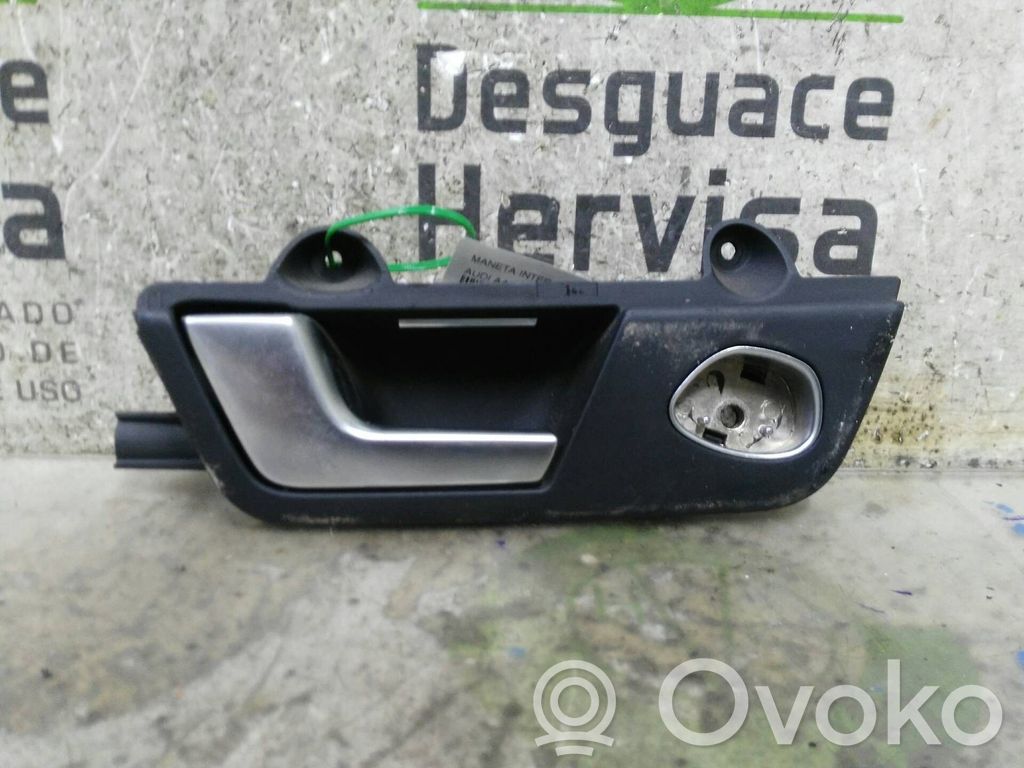 Manecilla interna puerta trasera   8E0839019