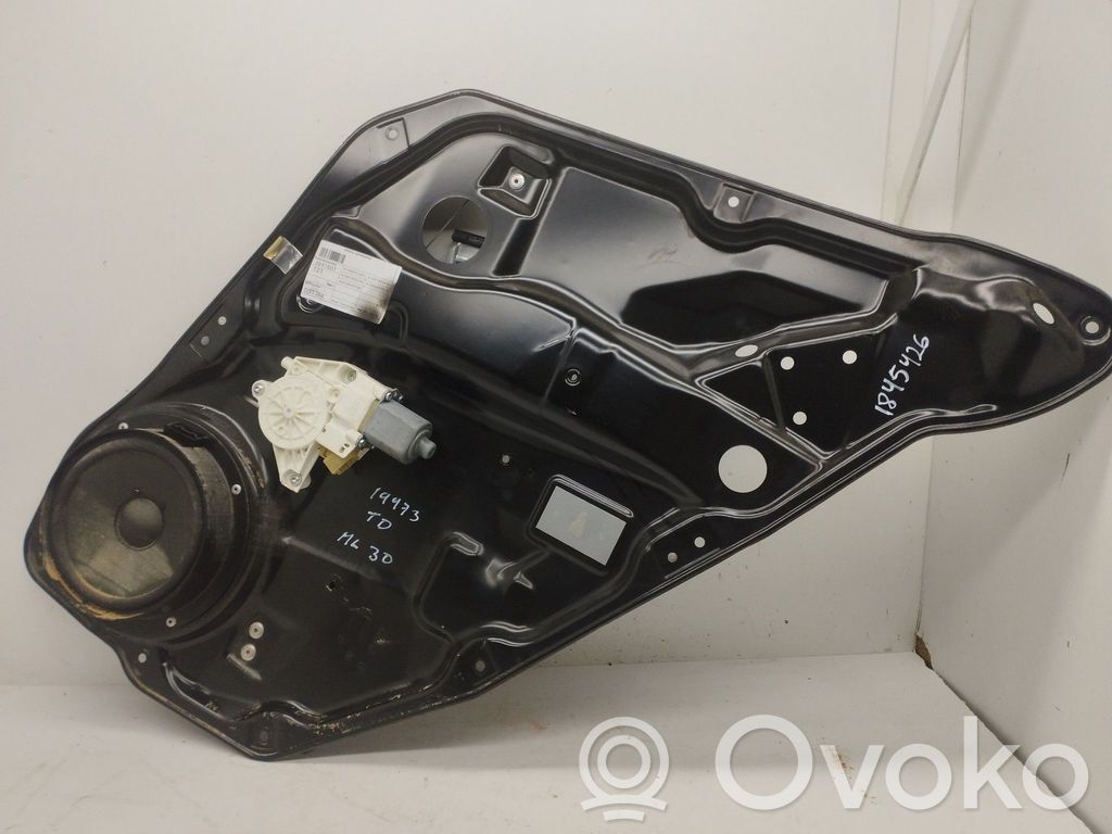 Mercedes-Benz ML W164 Macara geam ușă spate cu motor 