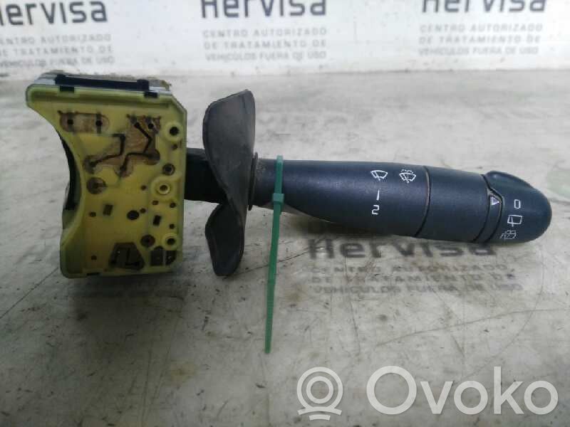 Renault Kangoo I Palanca de control del limpiaparabrisas 