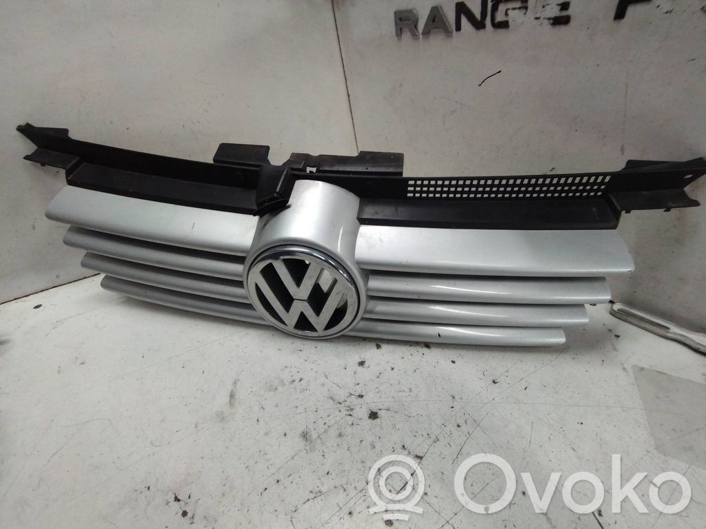 Volkswagen Bora Etusäleikkö 