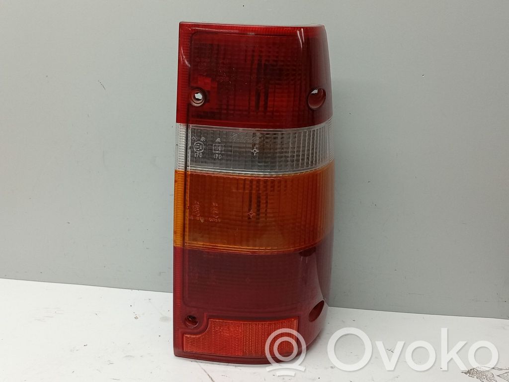Opel Frontera A Lampă spate în caroserie 